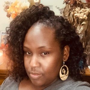 Meet your Posher, Christie